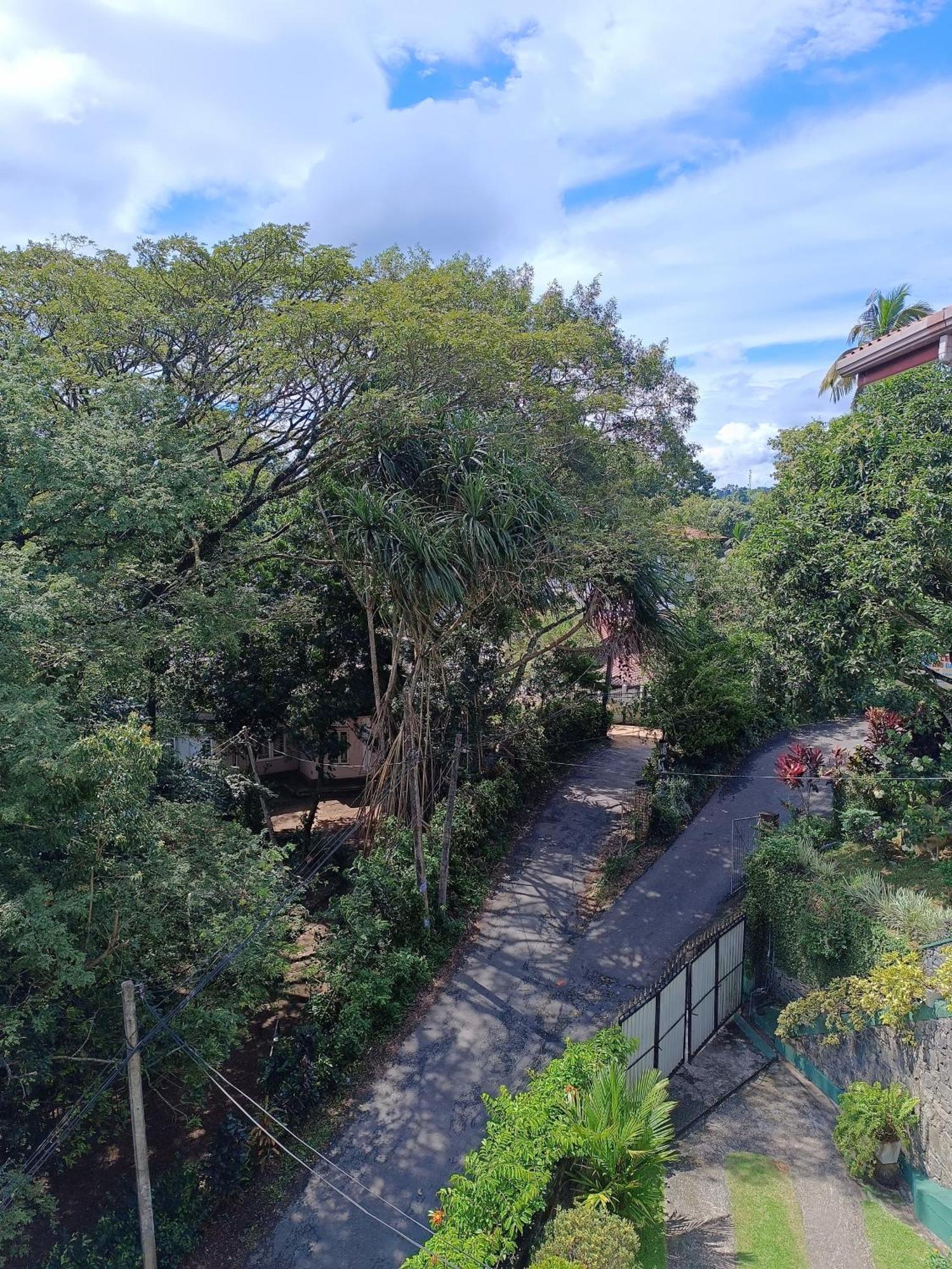 Shalom Apartment Peradeniya Exterior foto